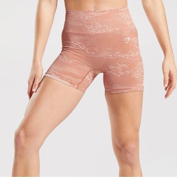 GYMSHARK ADAPT CAMO SEAMLESS SHORTS Misty‎ Pink/Hazy Pink Small NWT in packaging - Picture 1 of 8